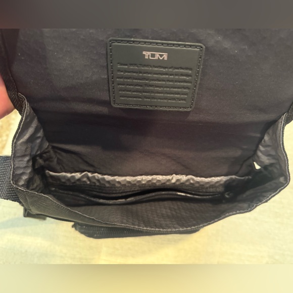 Tumi Men's Alpha Bravo Barton Crossbody Bag - Picture 8 of 12